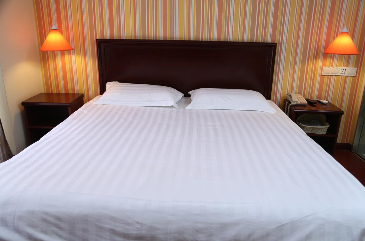 Pai Hotel Chengdu North Railway Station Экстерьер фото