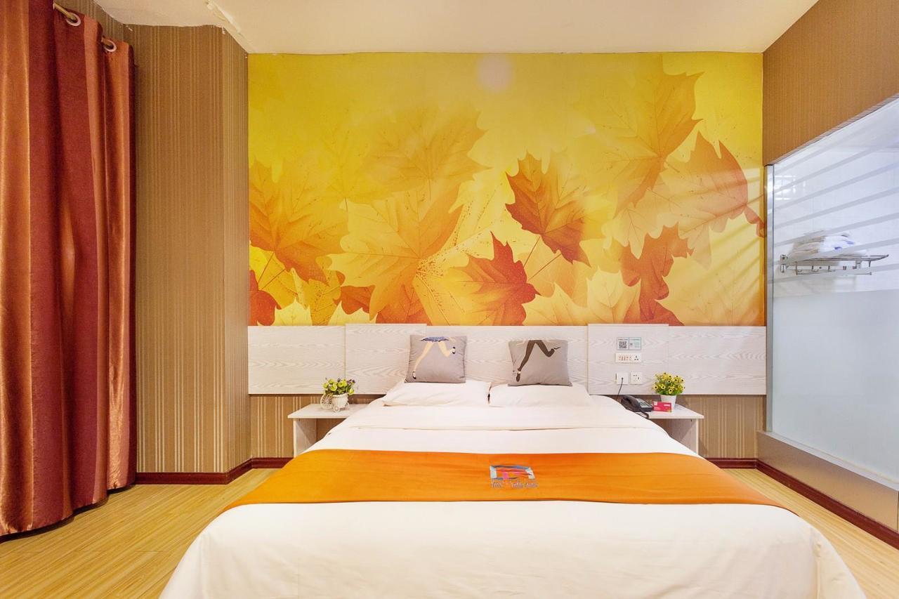 Pai Hotel Chengdu North Railway Station Экстерьер фото