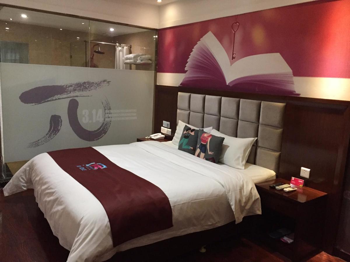 Pai Hotel Chengdu North Railway Station Экстерьер фото