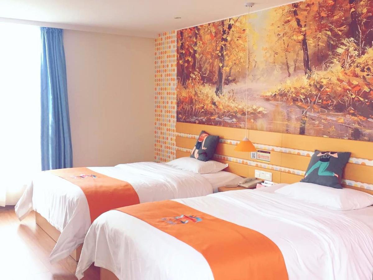 Pai Hotel Chengdu North Railway Station Экстерьер фото